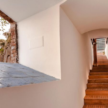 Yacht Club Capo Cervo Suites B&B Sorrento Esterno foto